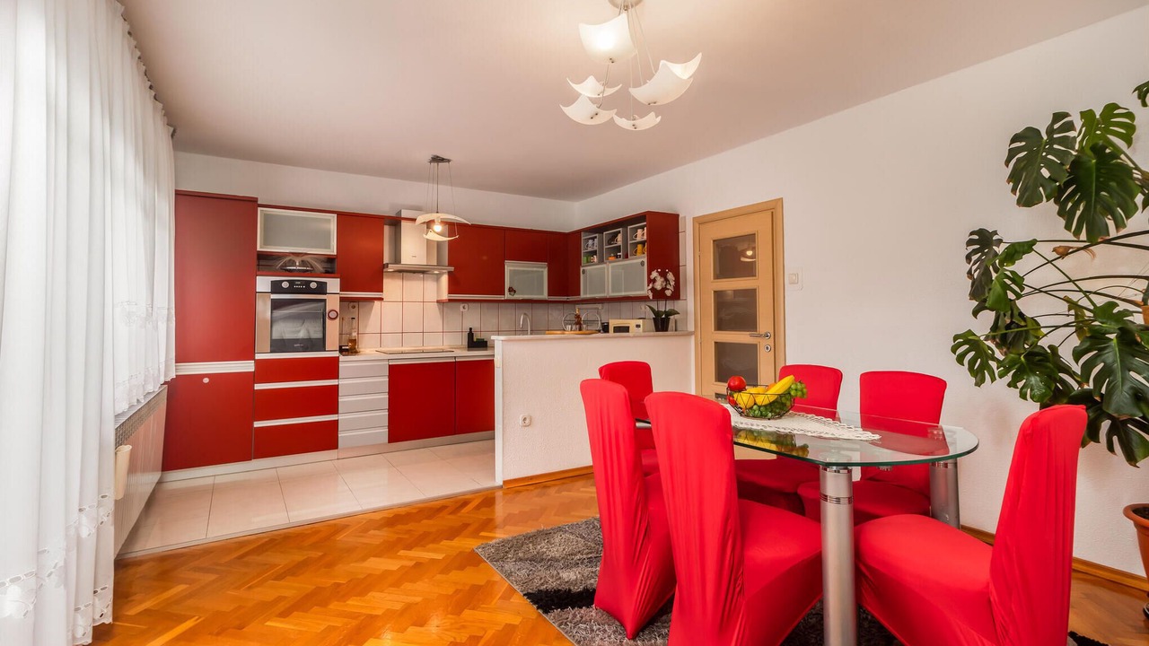 Photo of Bedroom in Lic