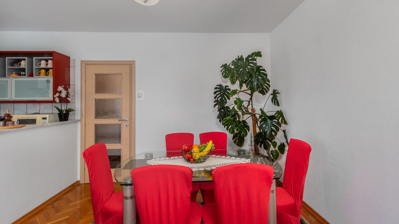 Photo of Bedroom in Lic