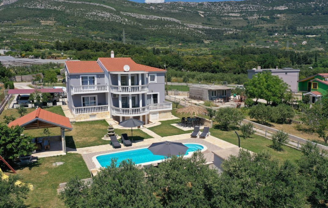 Photo of Outdoor in Rudine