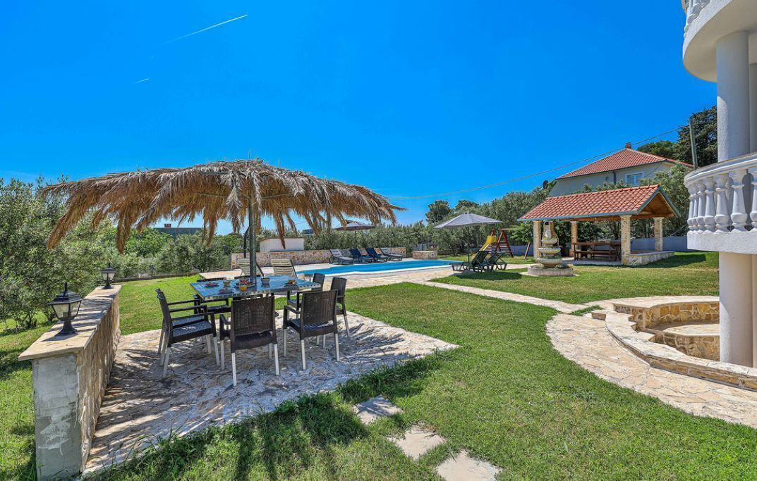 Photo of Outdoor in Rudine