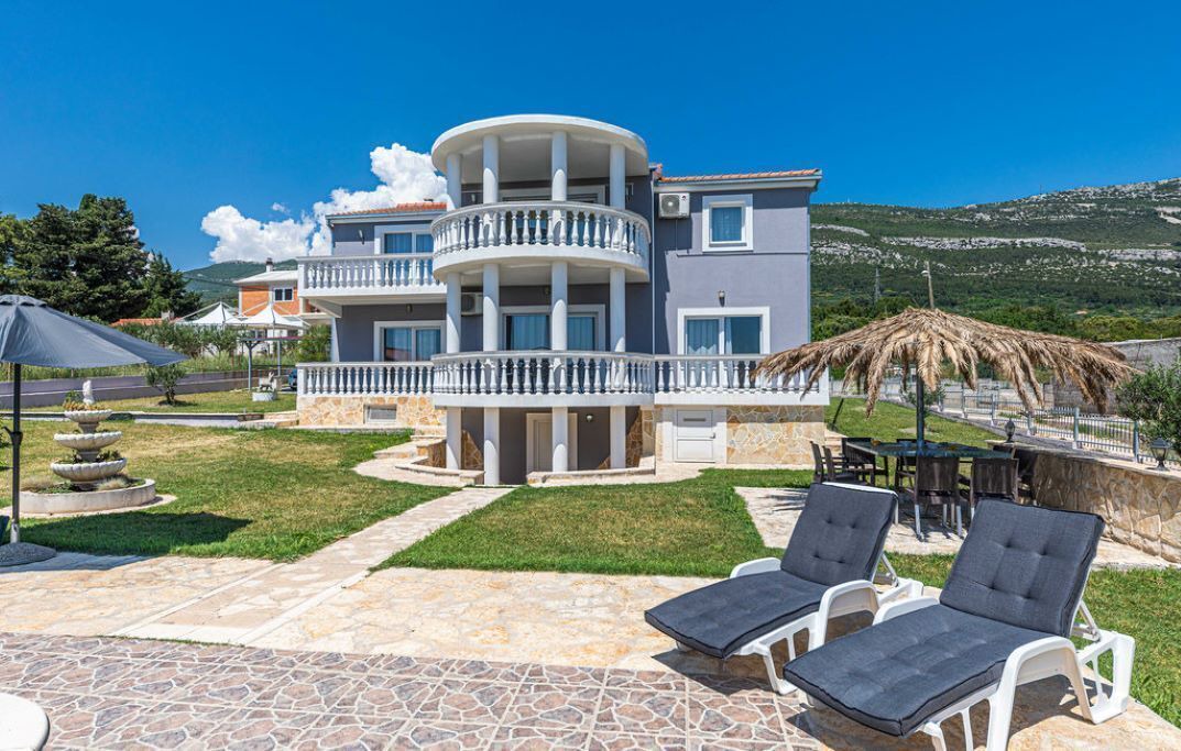 Photo of Outdoor in Rudine