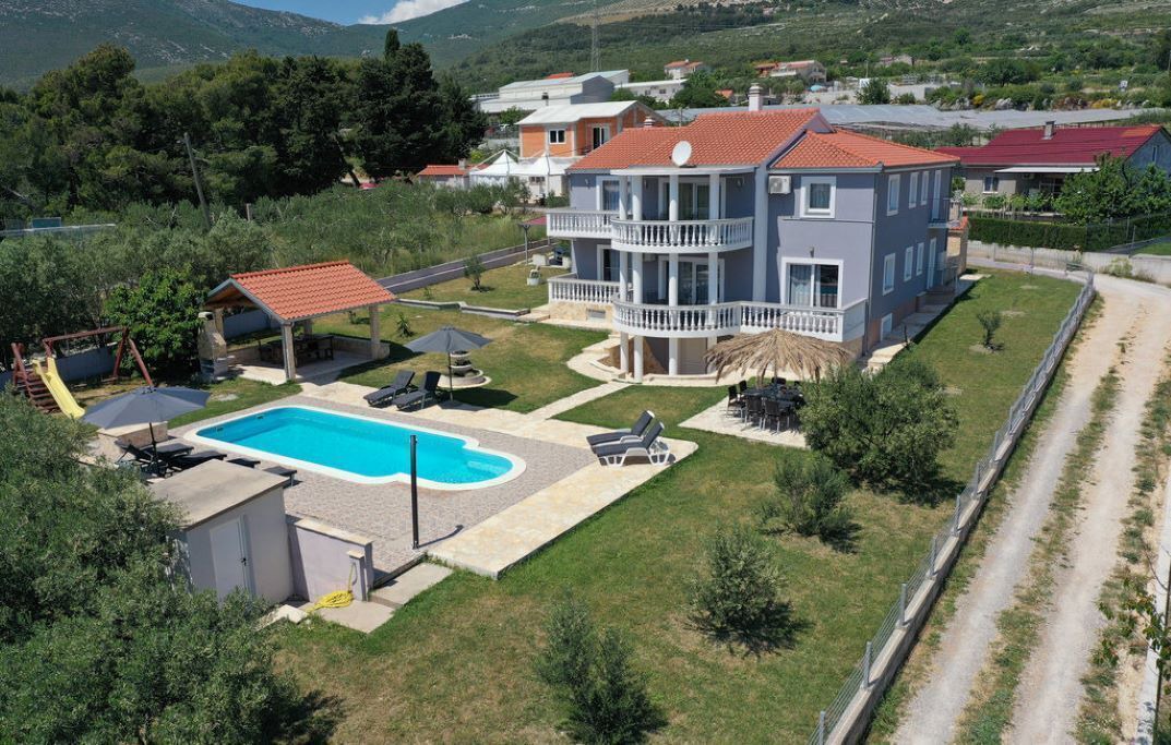 Photo of Outdoor in Rudine