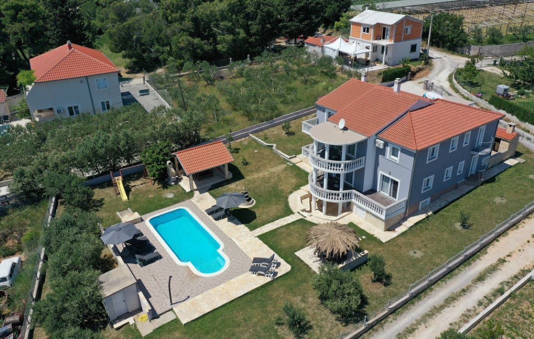 Photo of Outdoor in Rudine