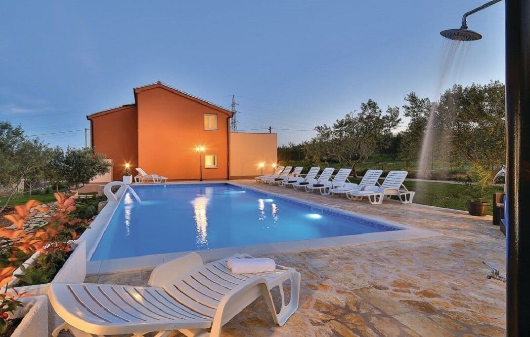 Photo of Outdoor in Rudine