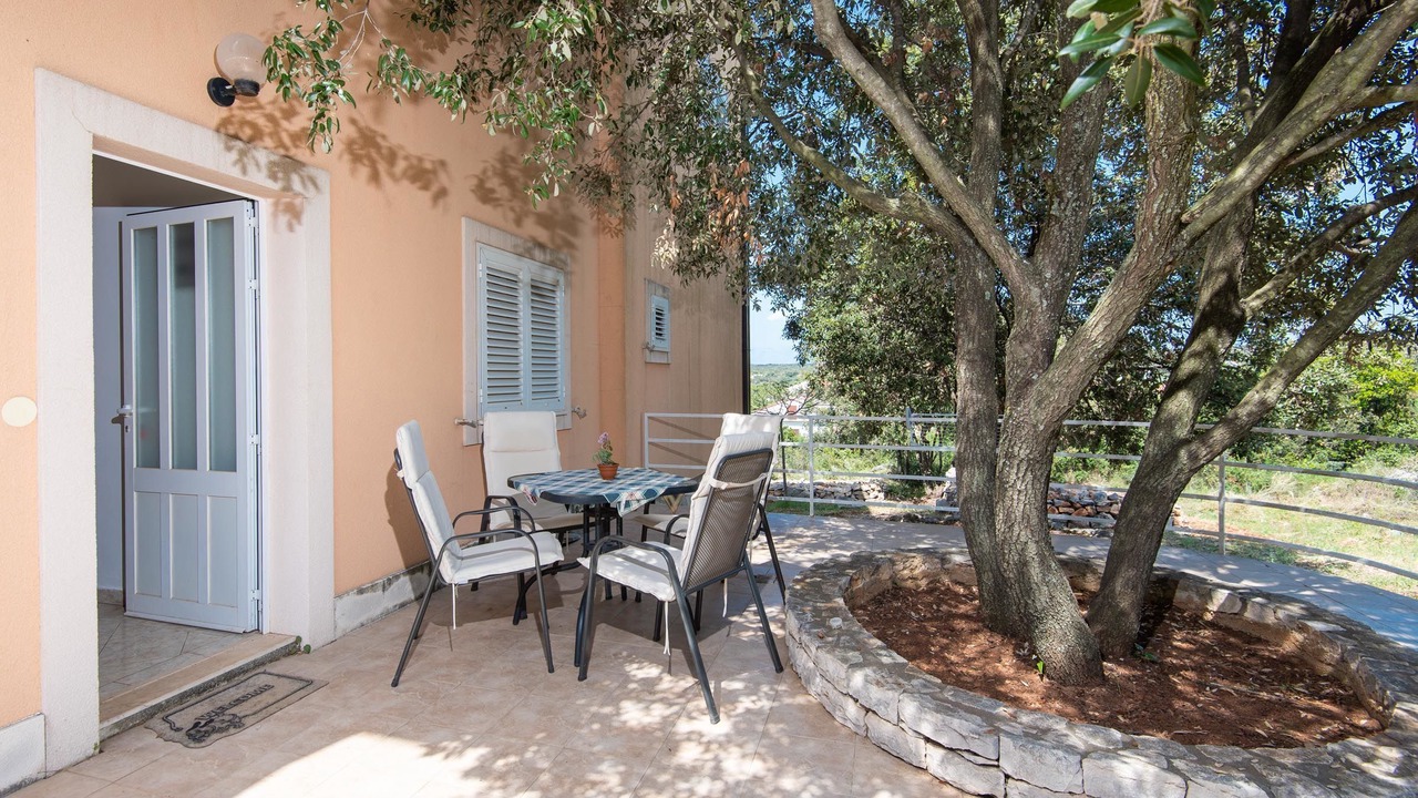 Photo of Outdoor in Loviste