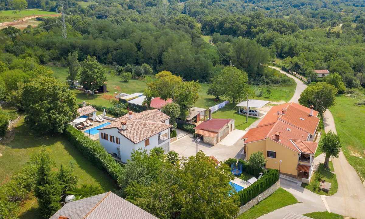 Photo of Outdoor in Lindar