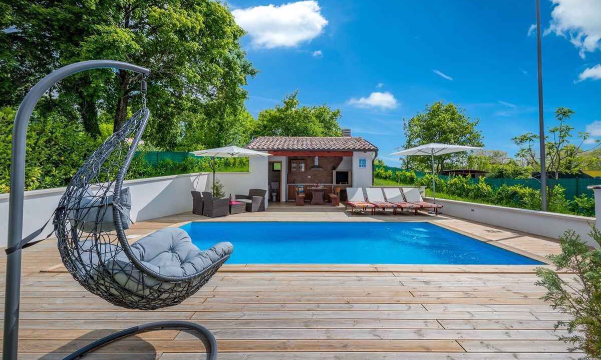 Photo of Outdoor in Lindar