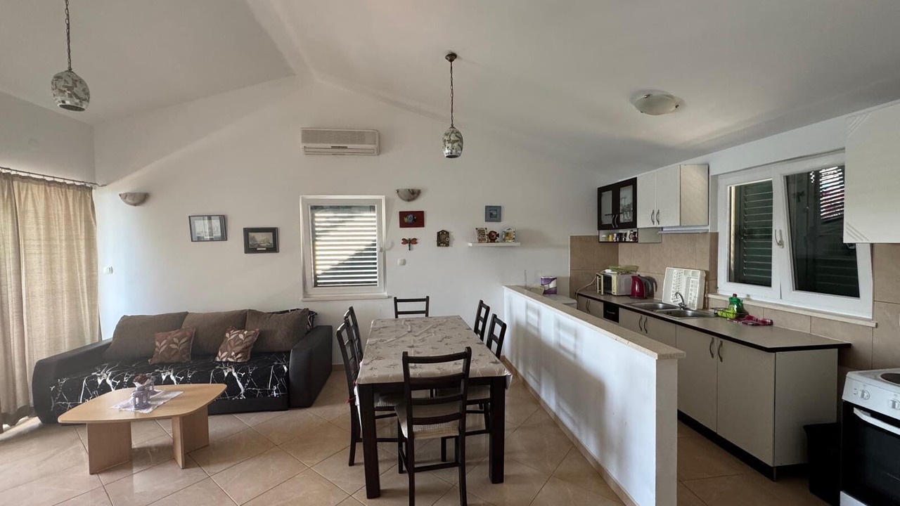 Photo of Livingroom in Blace