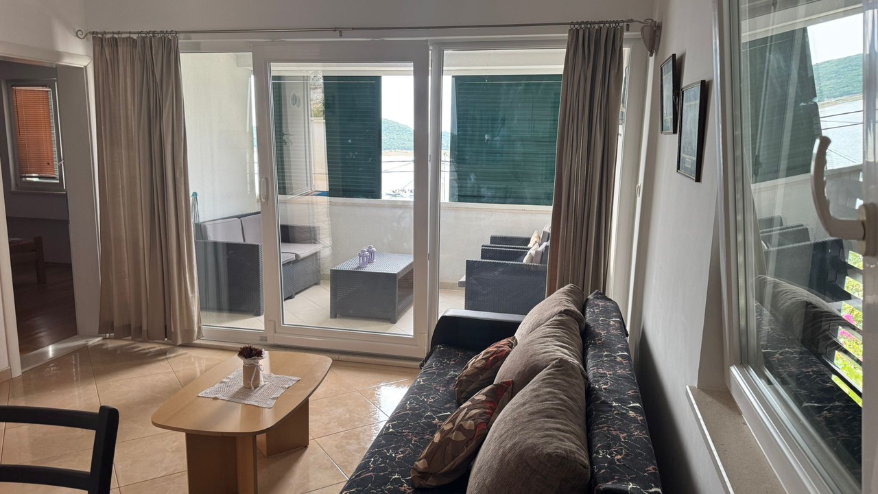Photo of Livingroom in Blace