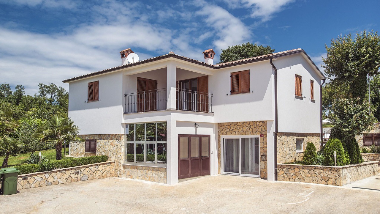 Photo of Outdoor in Lindar