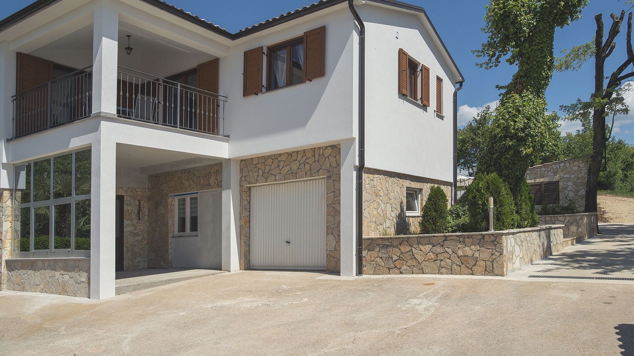 Photo of Outdoor in Lindar