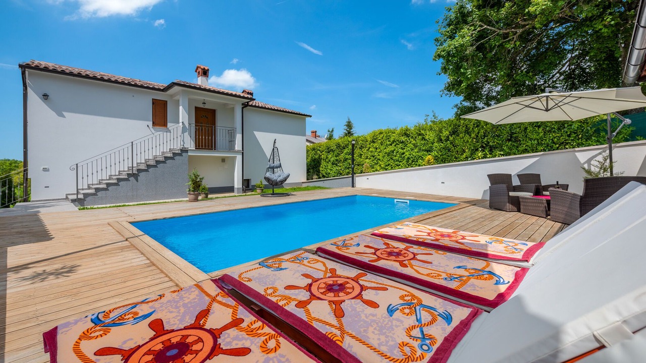 Photo of Outdoor in Lindar