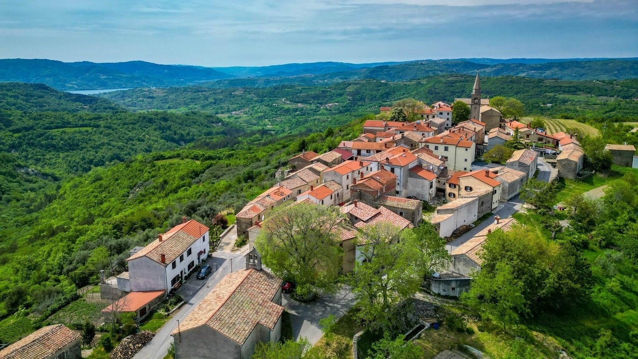Photo of Outdoor in Draguc