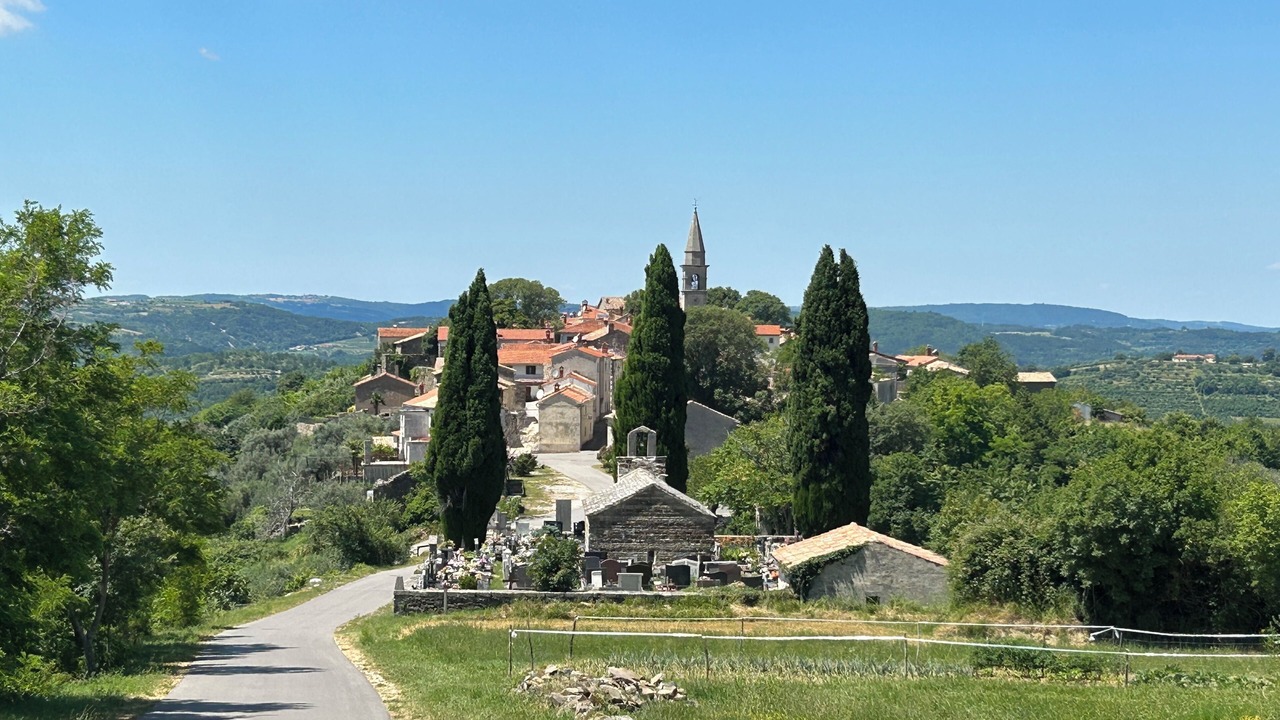 Photo of Outdoor in Draguc