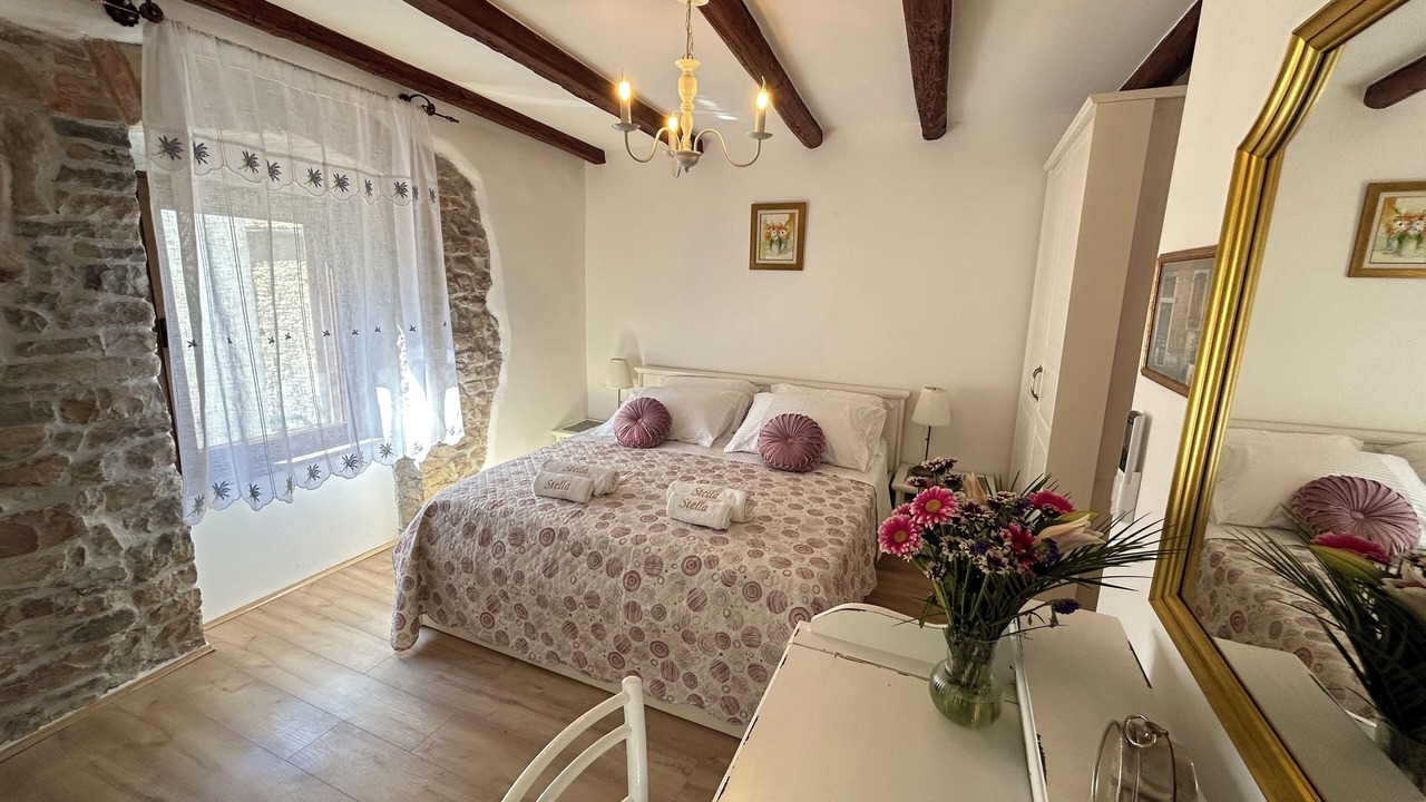 Photo of Bedroom in Draguc