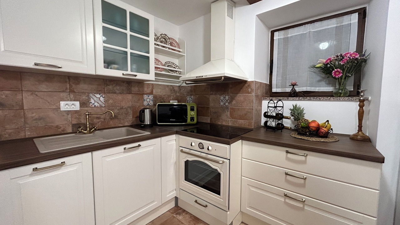 Photo of Kitchen in Draguc