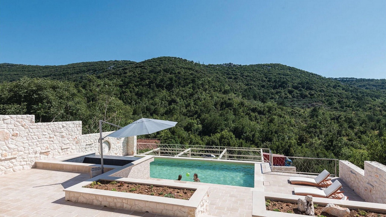 Photo of Outdoor in Trpanj