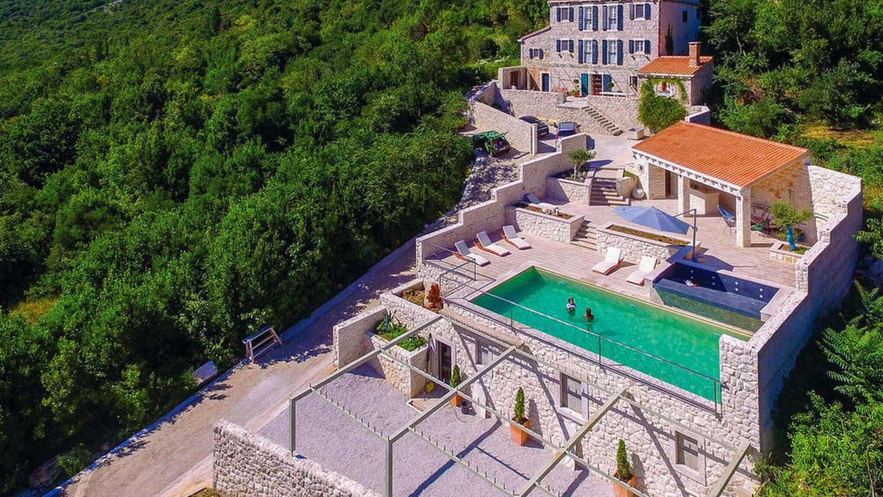 Photo of Outdoor in Trpanj