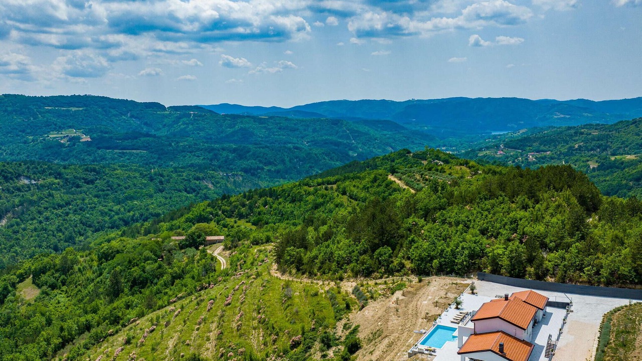 Photo of Others in Korelici