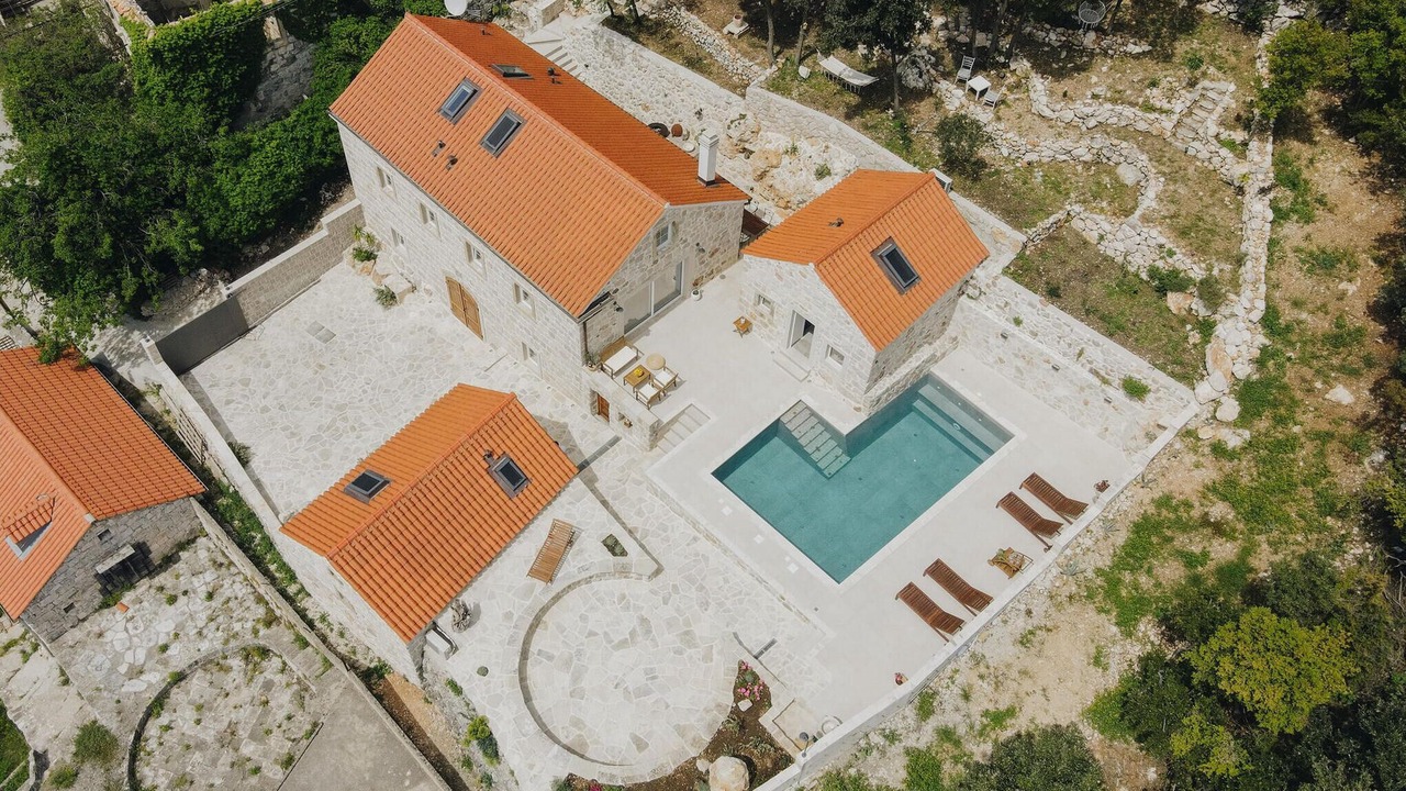 Photo of Outdoor in Popovici