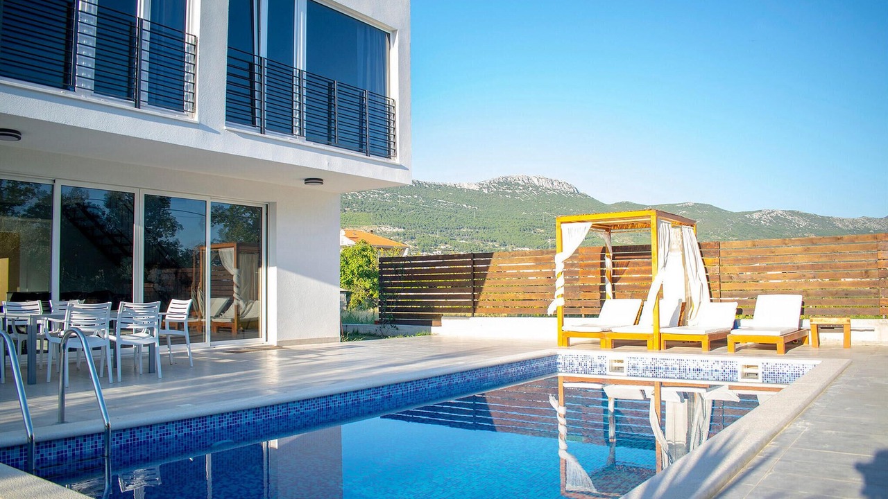 Photo of Outdoor in Rudine