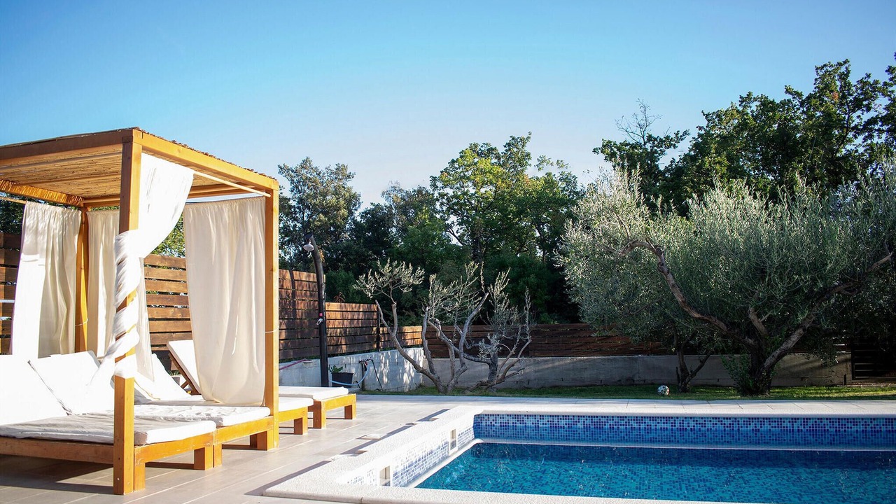 Photo of Outdoor in Rudine