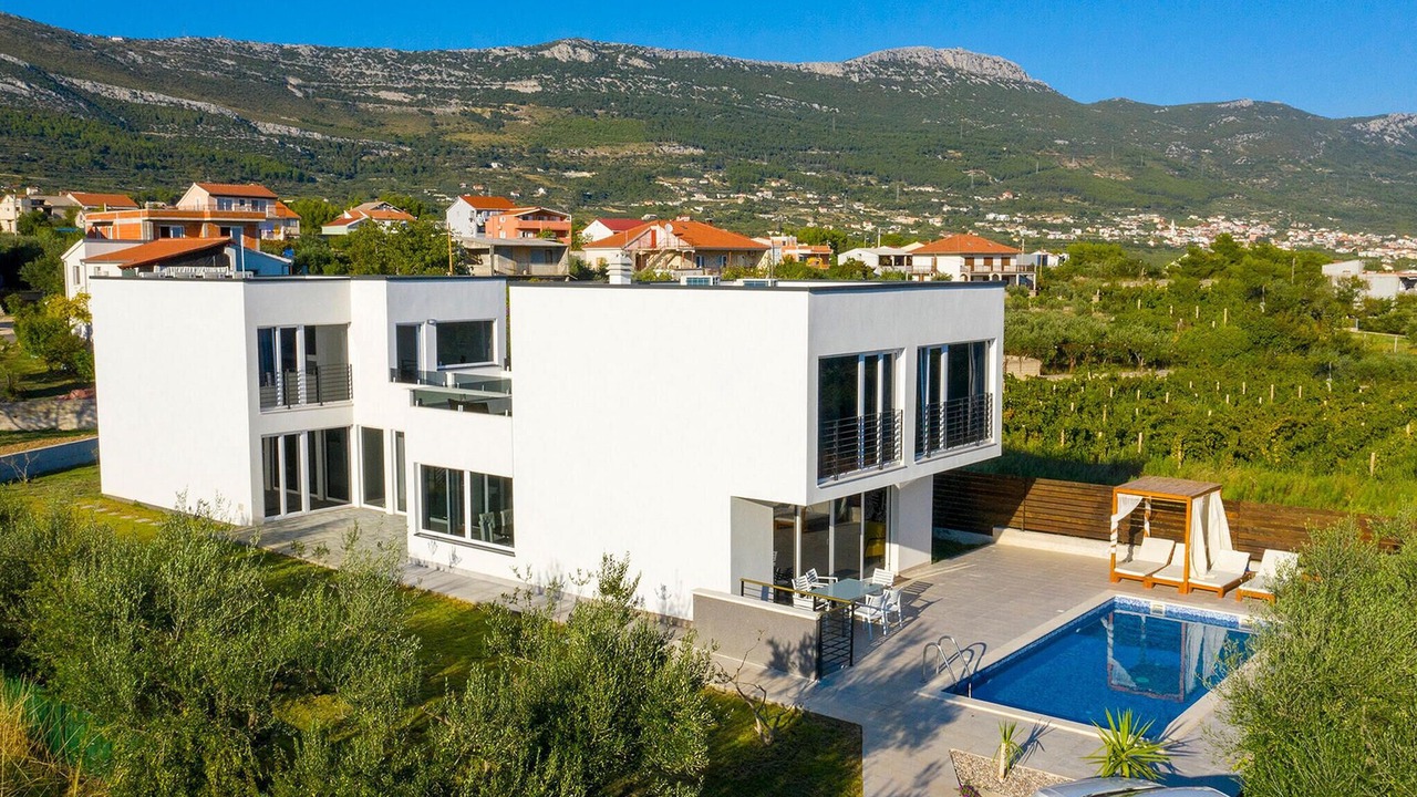 Photo of Outdoor in Rudine
