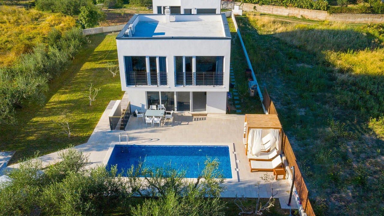 Photo of Outdoor in Rudine