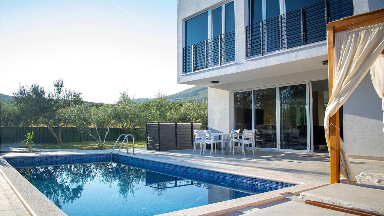 Photo of Outdoor in Rudine
