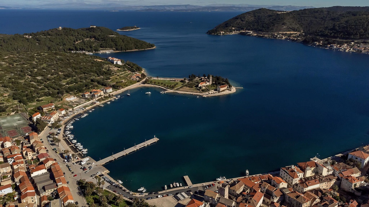 Photo of Others in Cove Rogacic