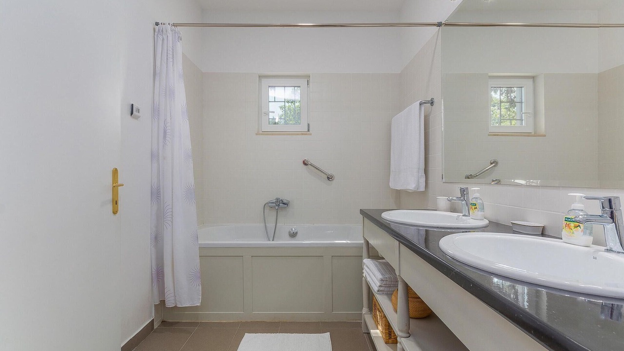 Photo of Bathroom in Modrusani