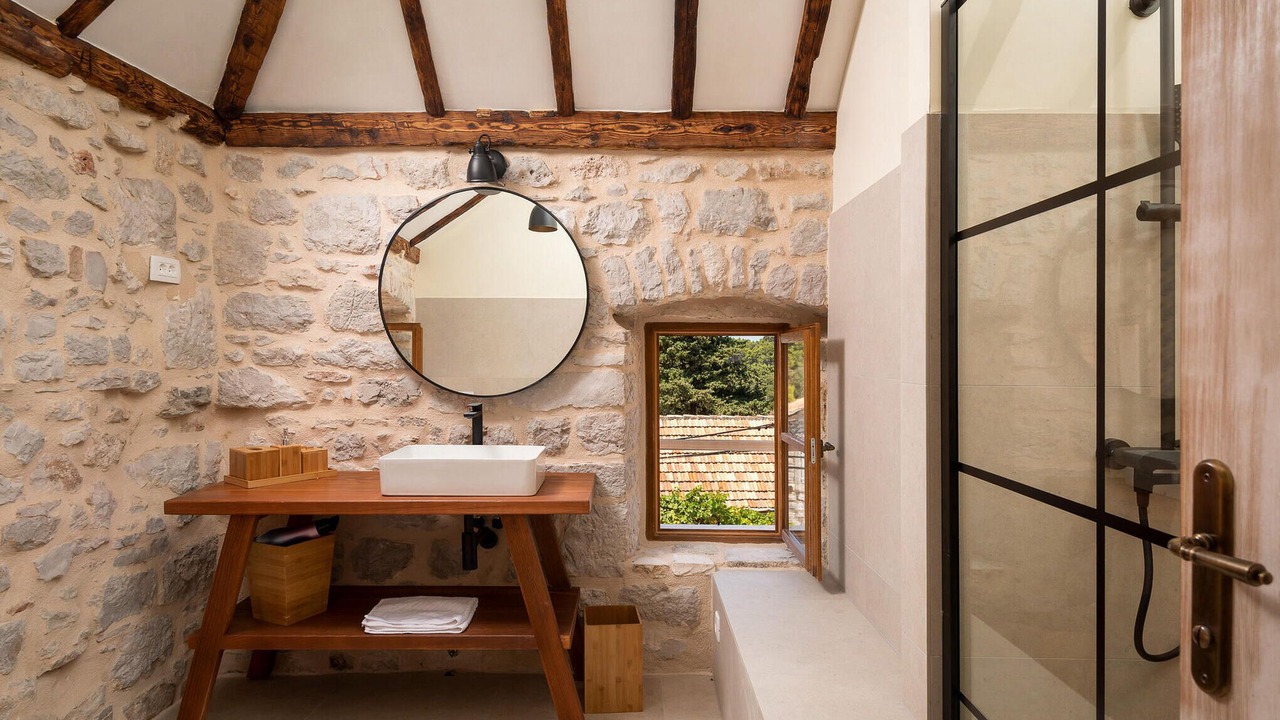 Photo of Bathroom in Pitve