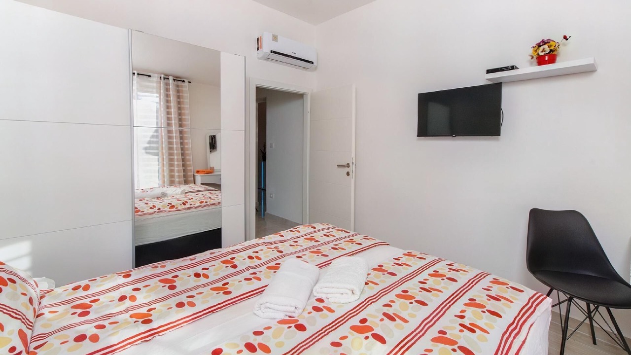 Photo of Bedroom in Kunj