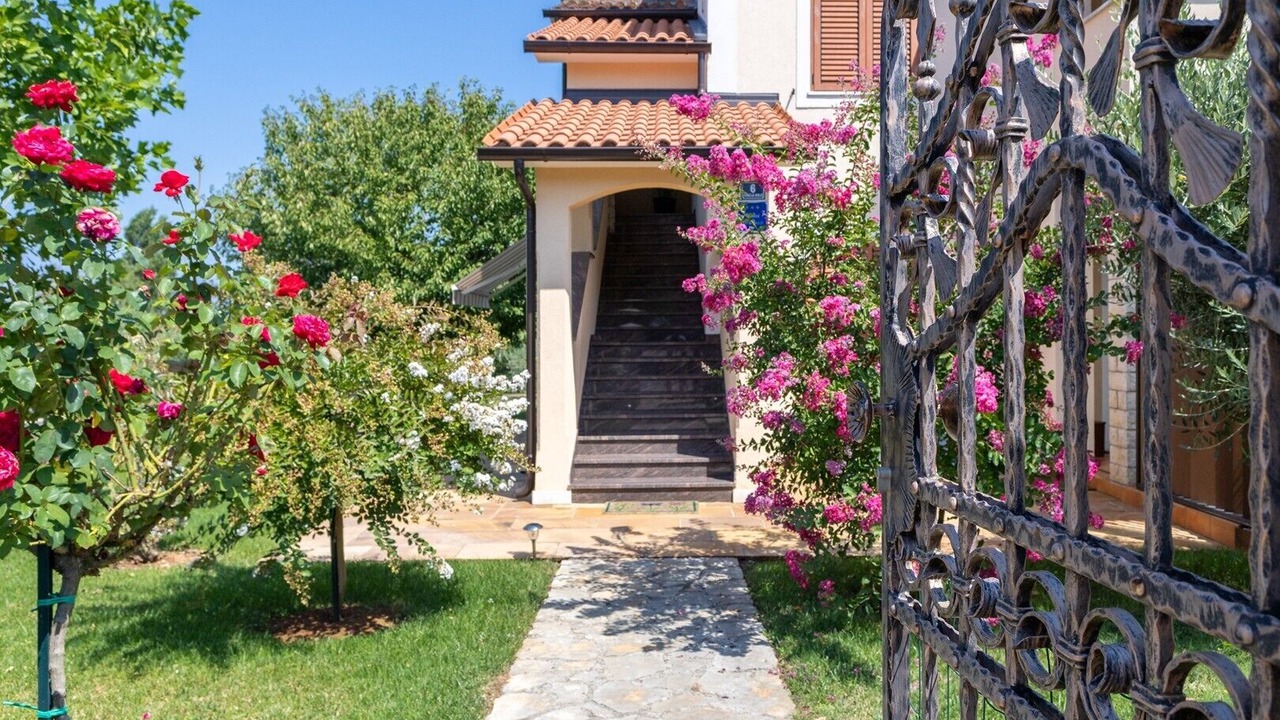 Photo of Outdoor in Vrvari