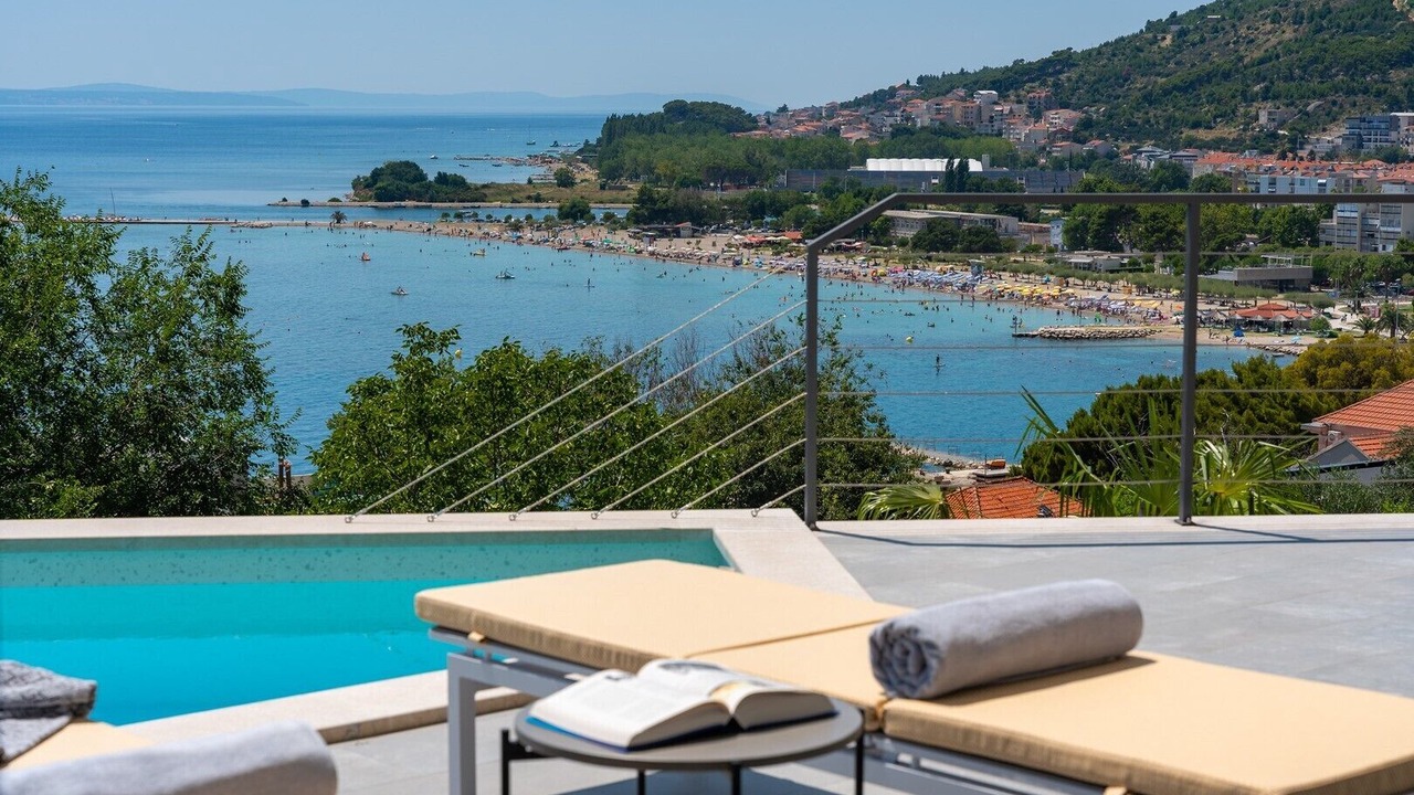 Photo of Others in Omis