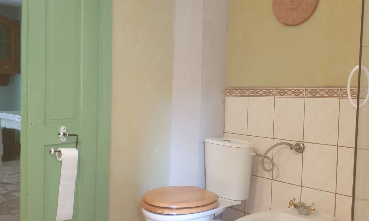 Photo of Bathroom in Mali Iz