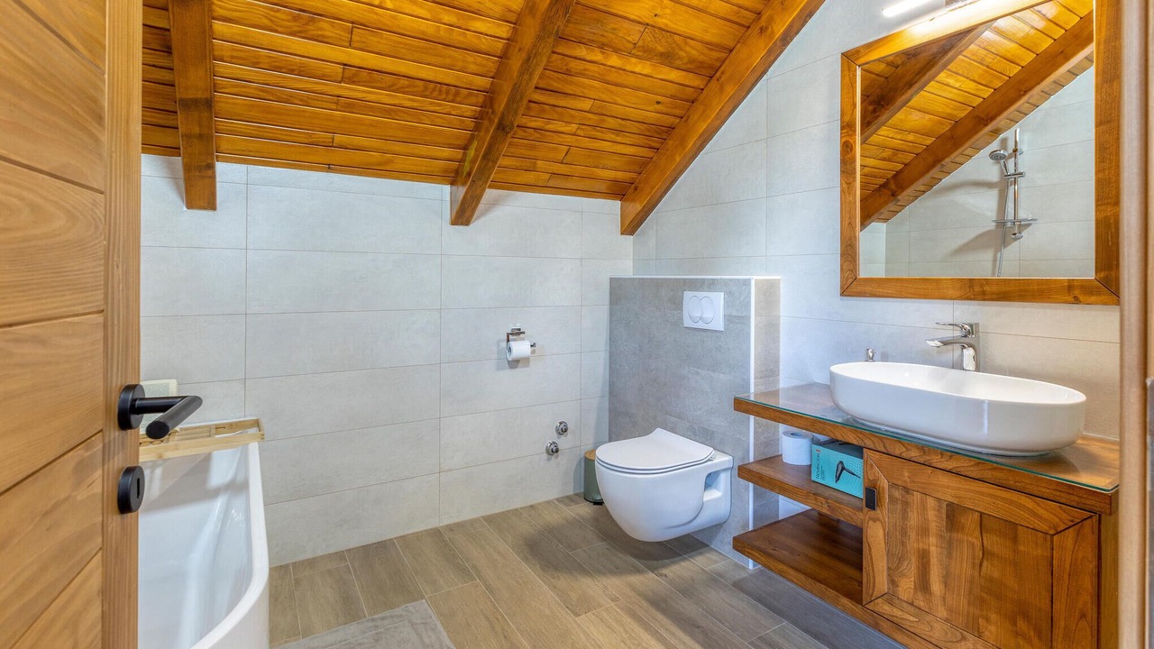 Photo of Bathroom in Brusane