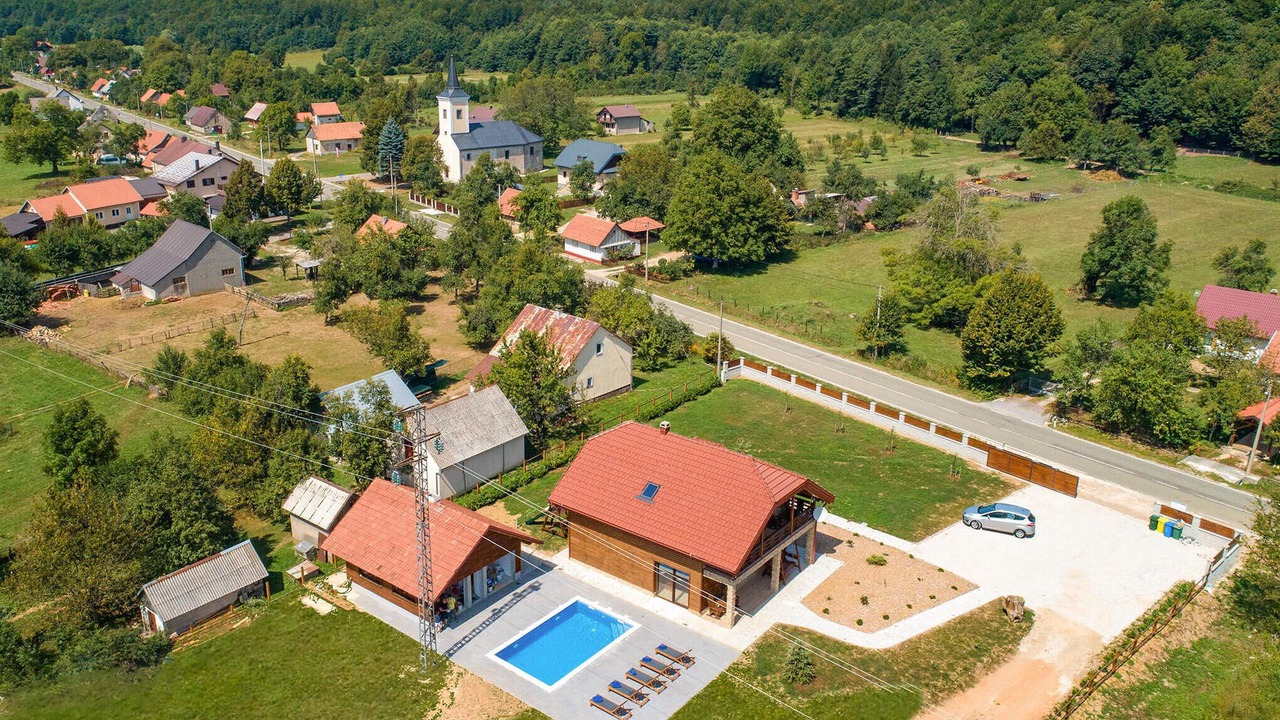 Photo of Others in Brusane