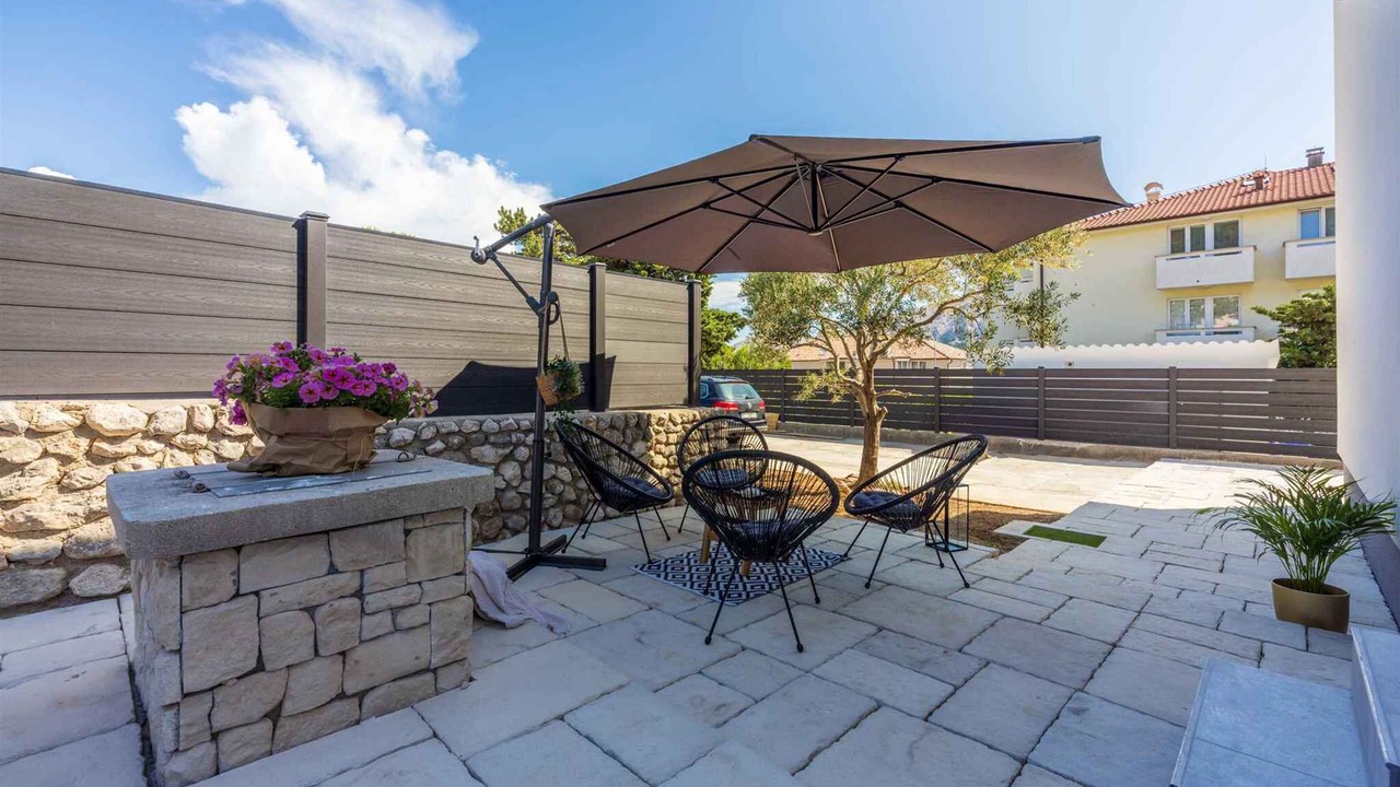 Photo of Patio Balcony in Baska