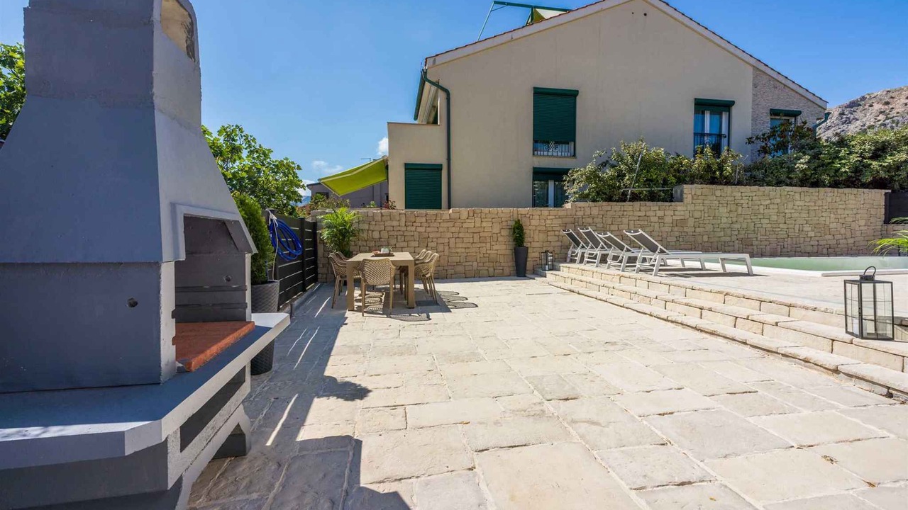 Photo of Outdoor in Baska