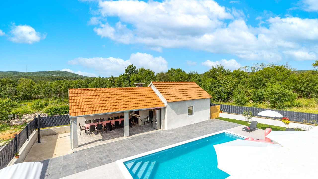 Photo of Outdoor in Bristivica