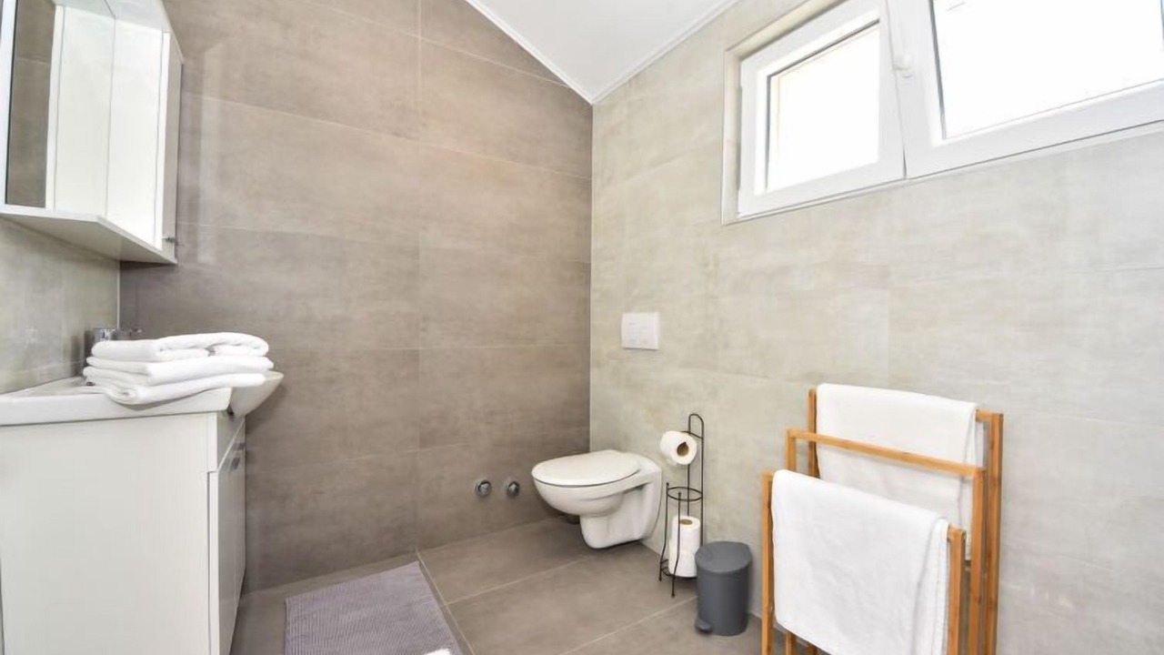Photo of Bathroom in Iz