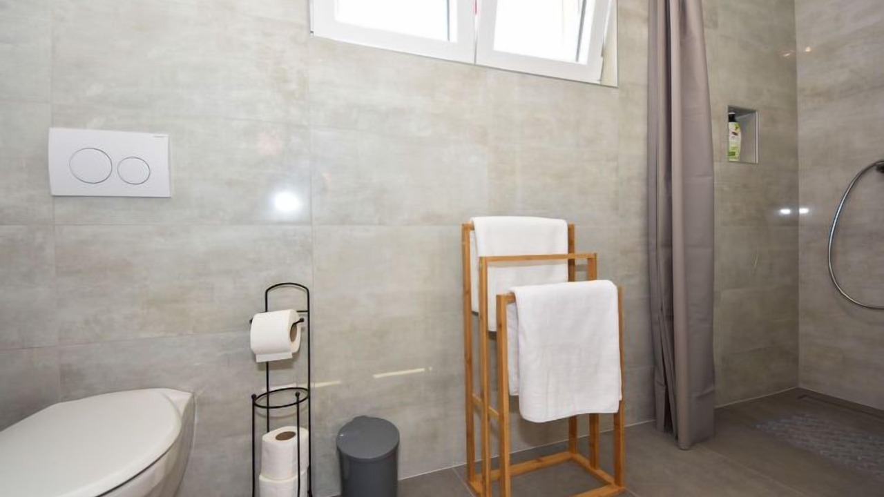 Photo of Bathroom in Iz