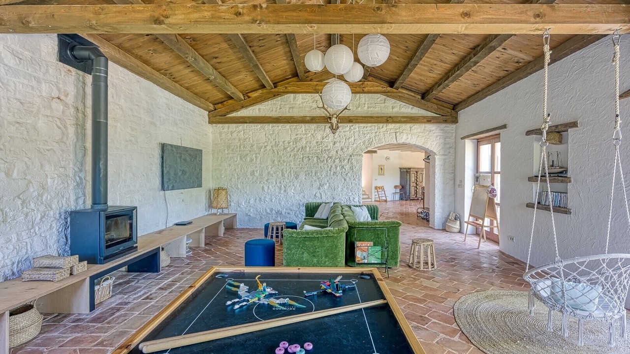 Photo of Livingroom in Tinjan