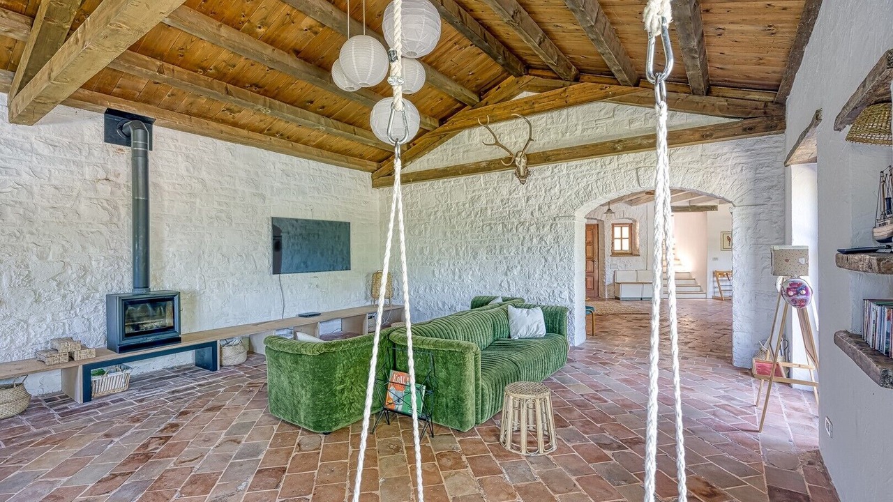 Photo of Livingroom in Tinjan