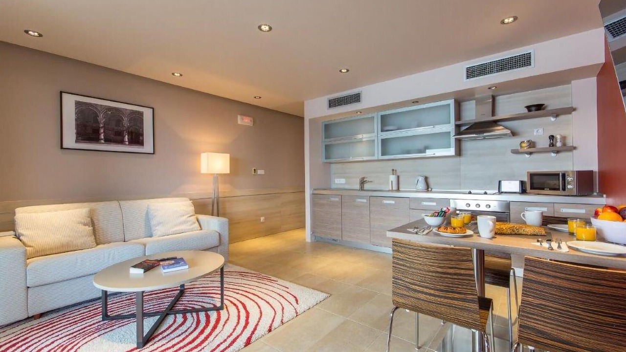 Photo of Bedroom in Molunat