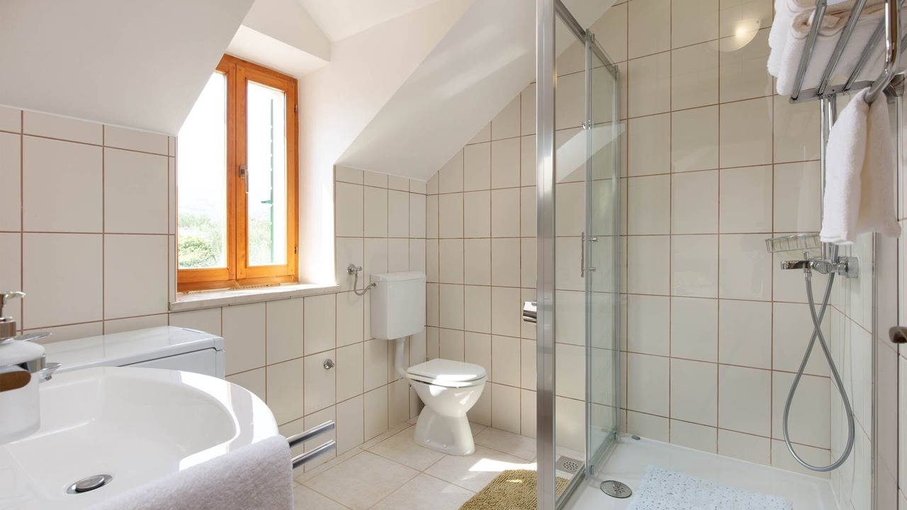 Photo of Bathroom in Praznica