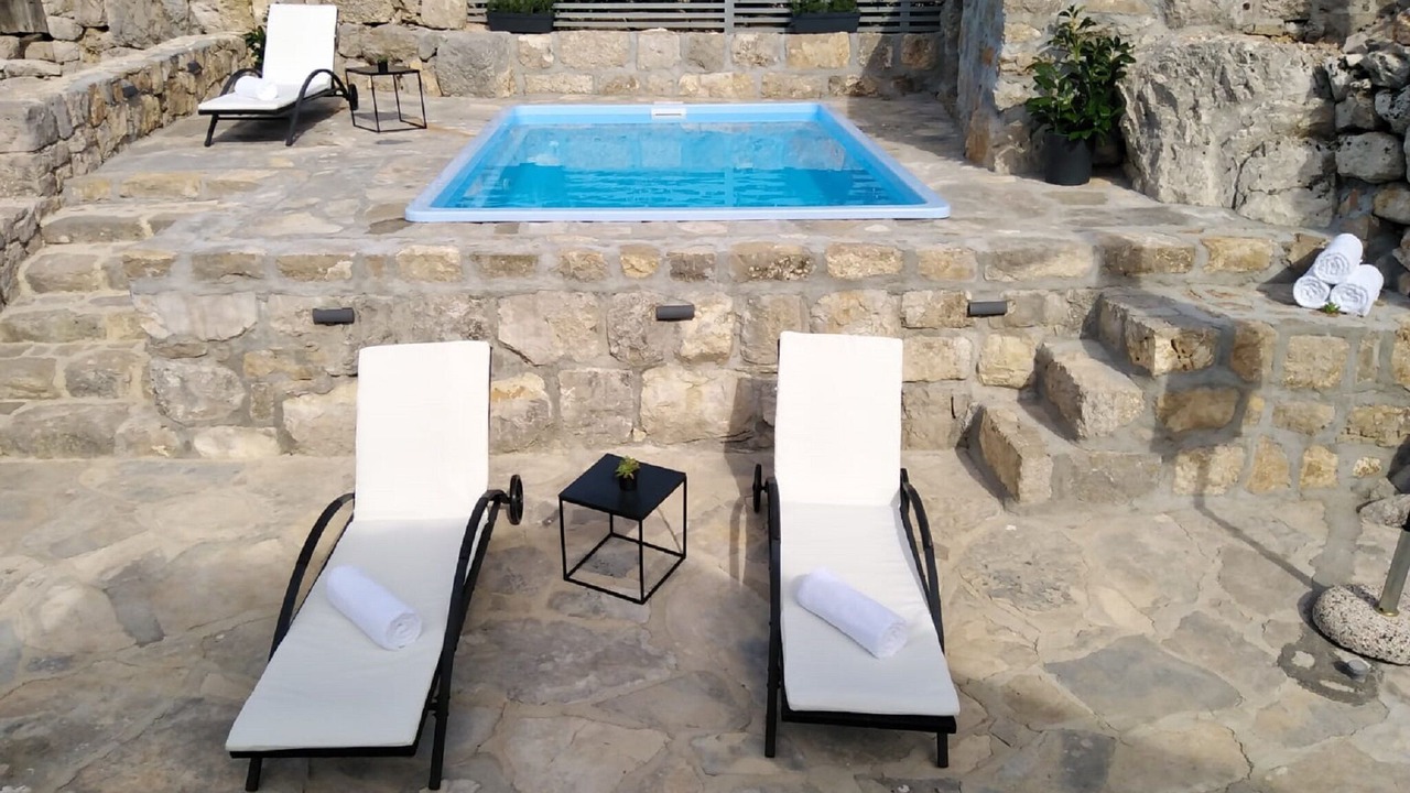 Photo of Outdoor in Stravca