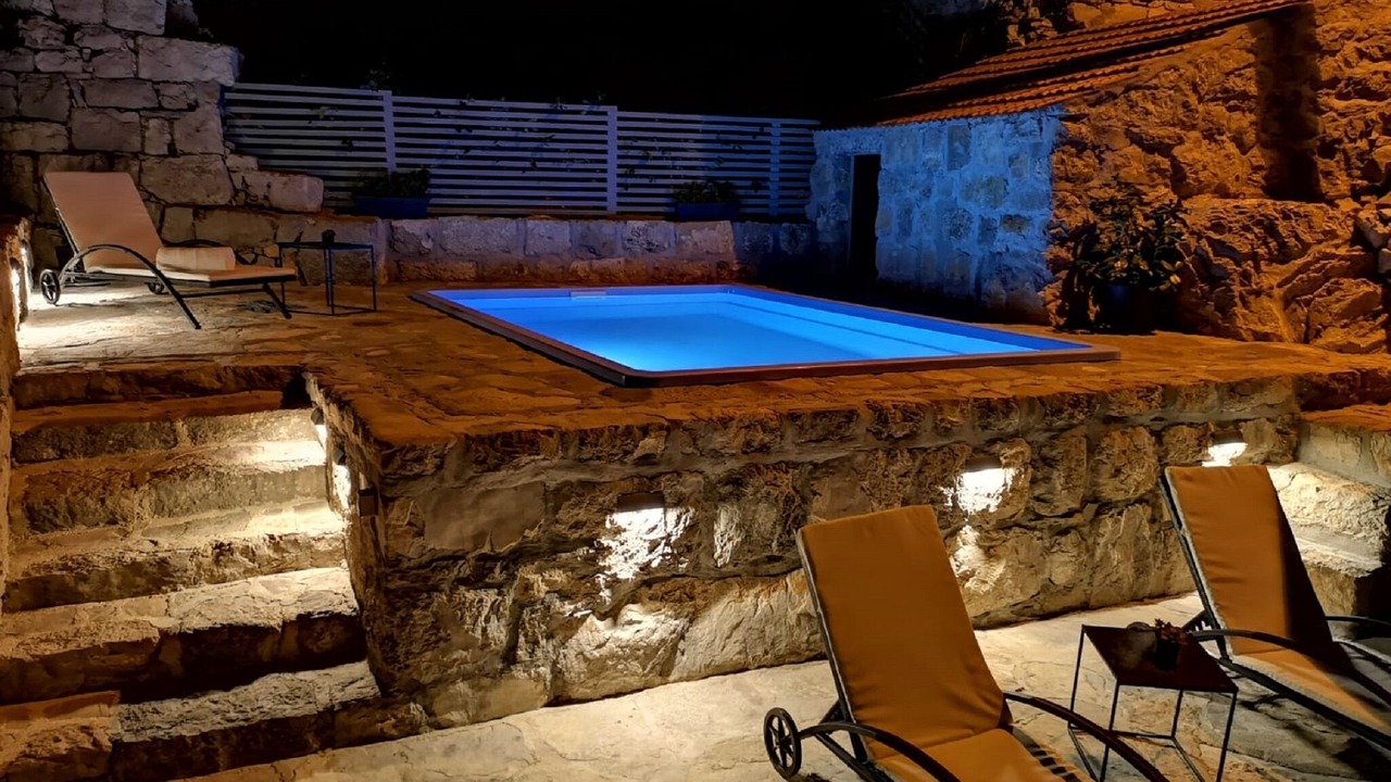 Photo of Outdoor in Stravca