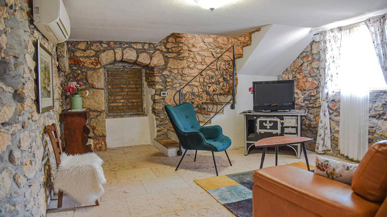 Photo of Bedroom in Obrs